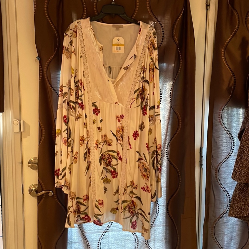 Wonderly road trip ivory floral print 3X new with tags